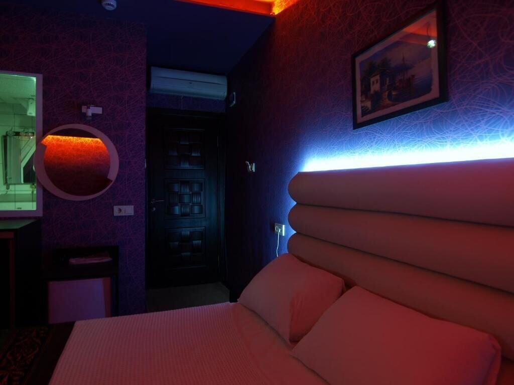 Hotel Timya Istanbul Exteriör bild